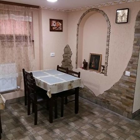 Guest House Zhanna 베레호베 외부 사진